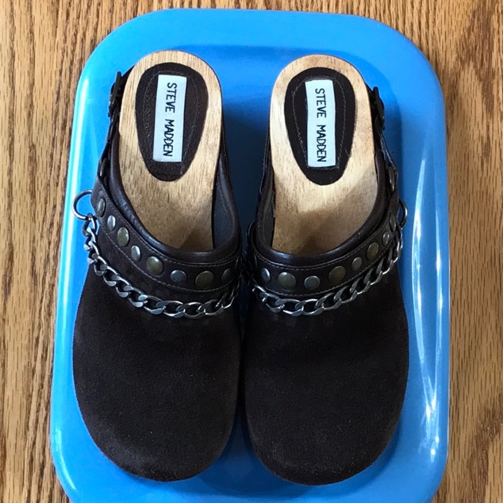 Steve Madden Nubuck Clogs In Size 6 - Only Worn T… - image 2